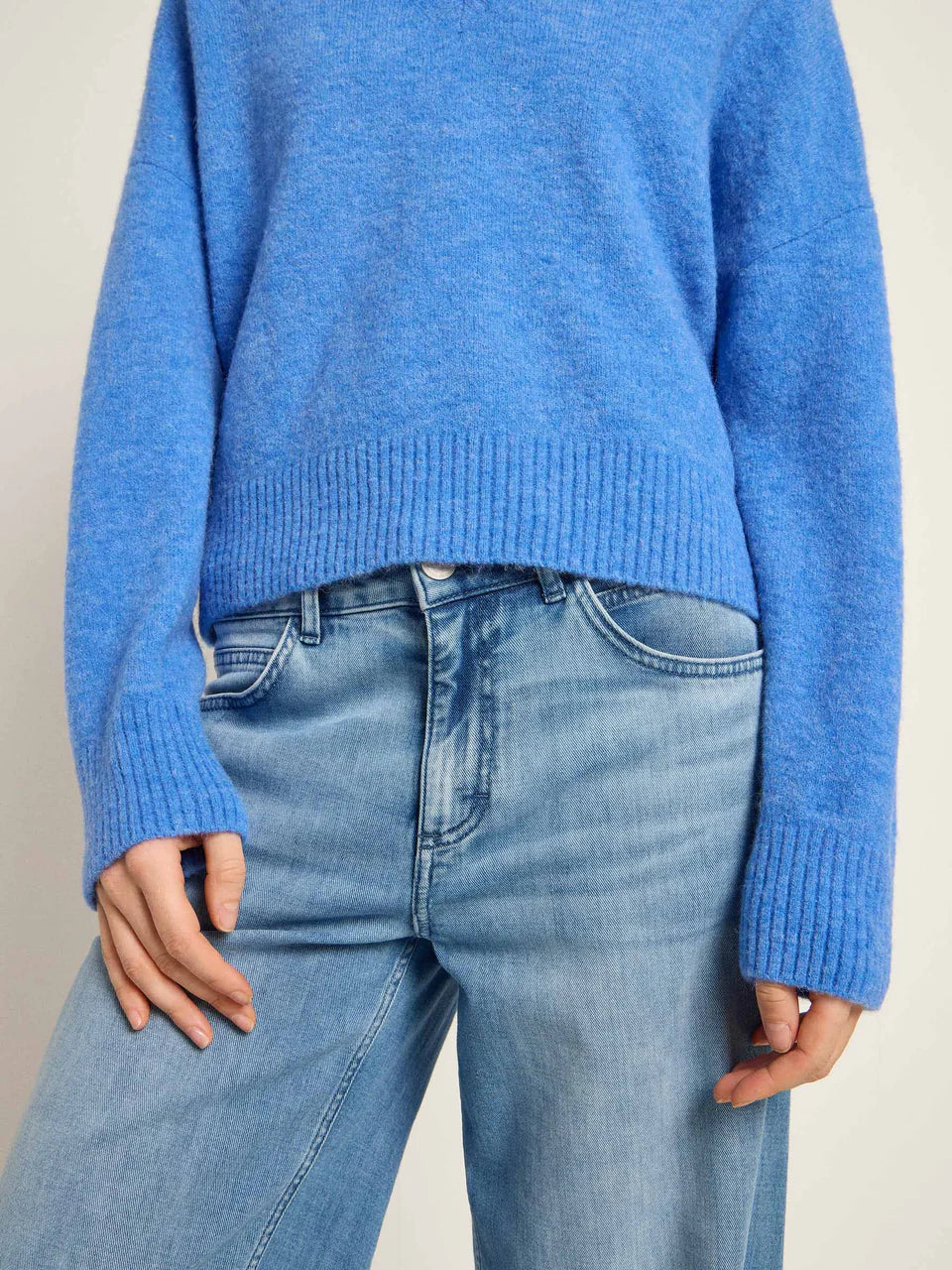 Pullover mit V- Ausschnitt LANIUS