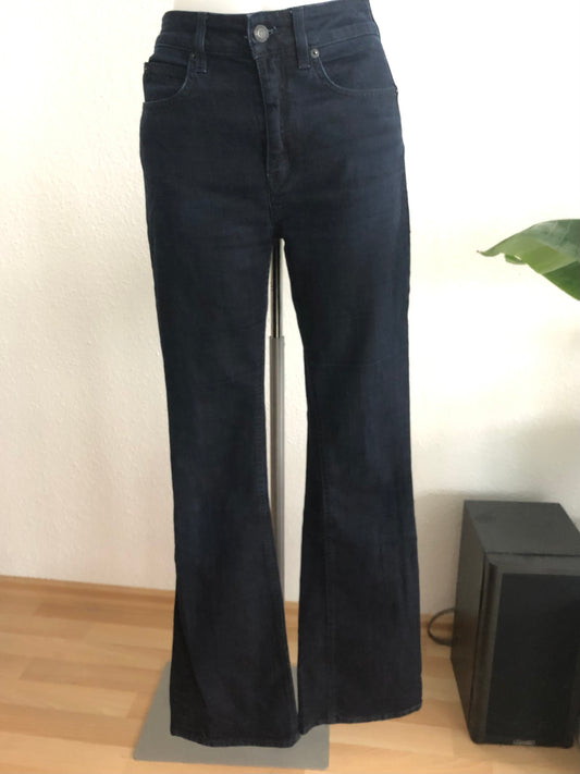 2. Hand Jeans Drykorn